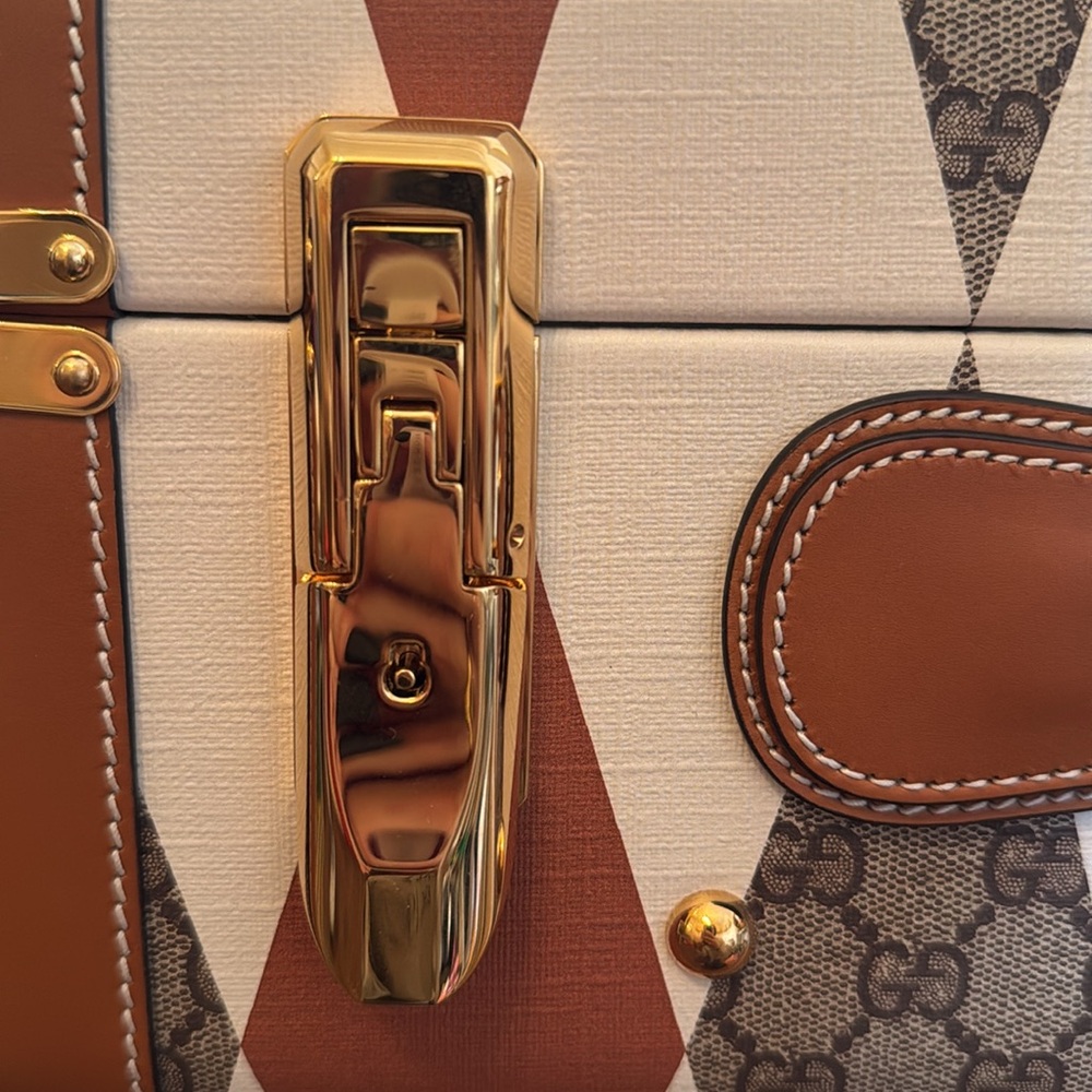 BRAND NEW GUCCI LUGGAGE! Rhombus Beige and ebony GG Supreme canvas Savoy Medium - Picture 8 of 15